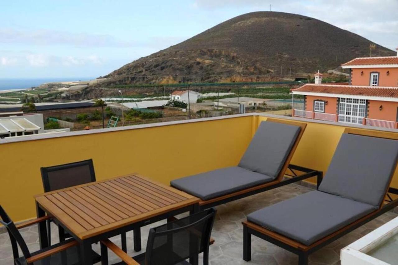 Casa Totalmente Renovada En Zona Muy Tranquila!!! Vistas Al Mar Y Montana Villa Buenavista Del Norte Exterior photo