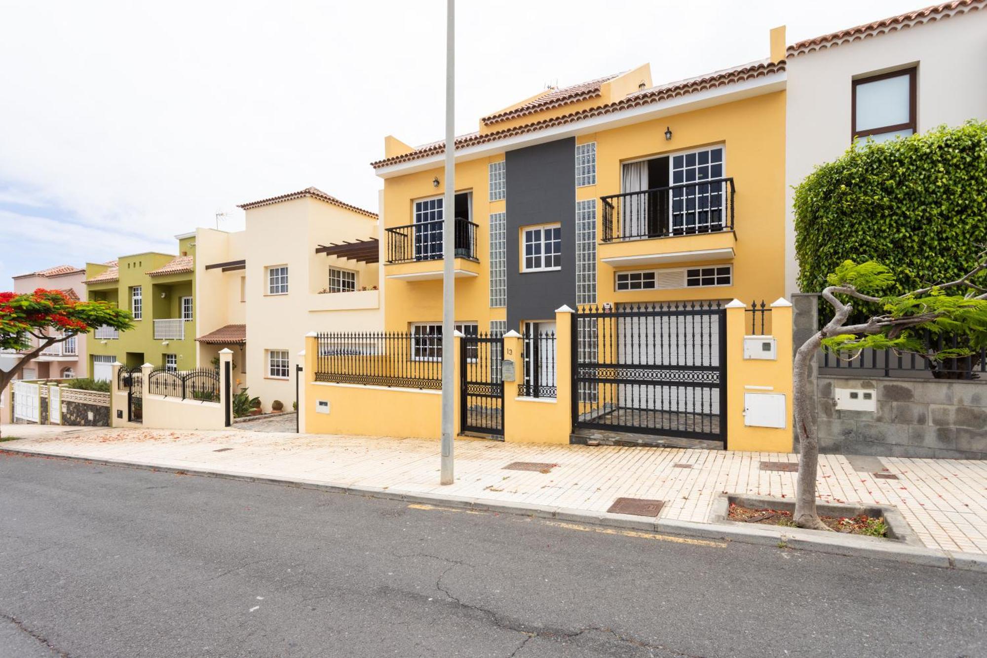 Casa Totalmente Renovada En Zona Muy Tranquila!!! Vistas Al Mar Y Montana Villa Buenavista Del Norte Exterior photo